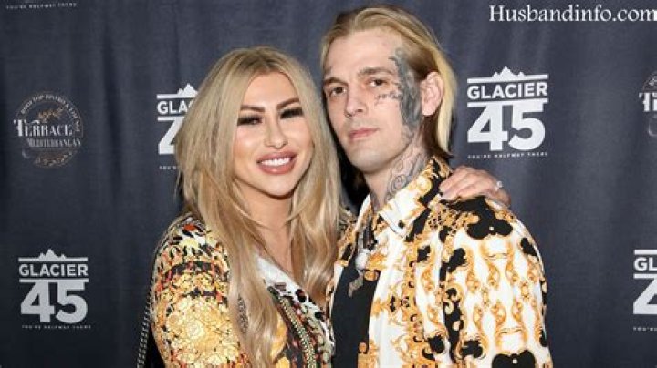 Age, Height, Instagram, Relationship/ Husband |