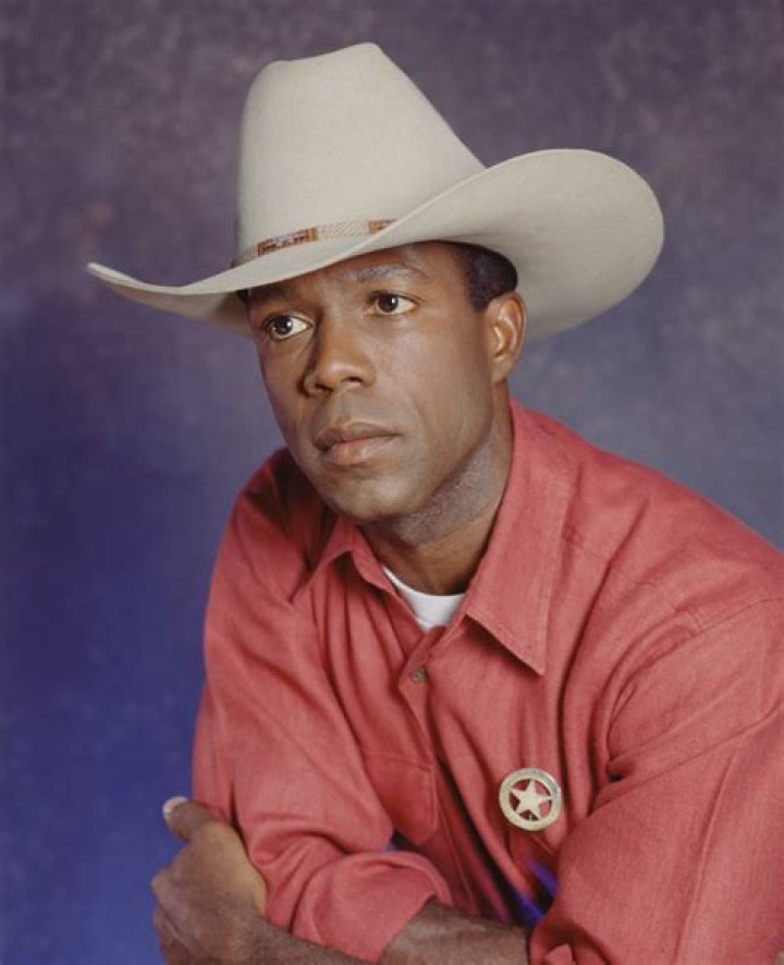 Did Clarence Gilyard play for the Dallas Cowboys? How many years did Clarence Gilyard play for the D
