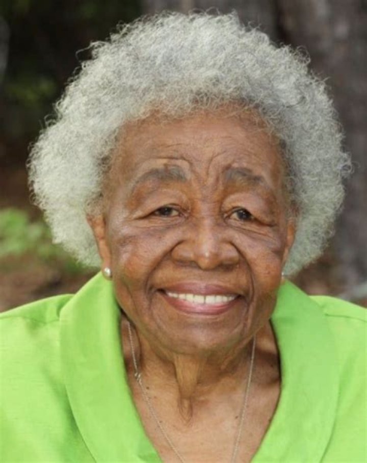 Dorothy Steel career earnings, salary and net worth |