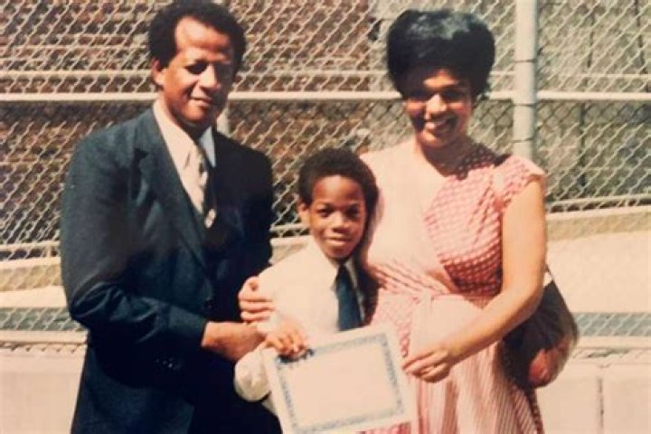 Elvira Alethia: Facts About Marlon Wayans' Mother