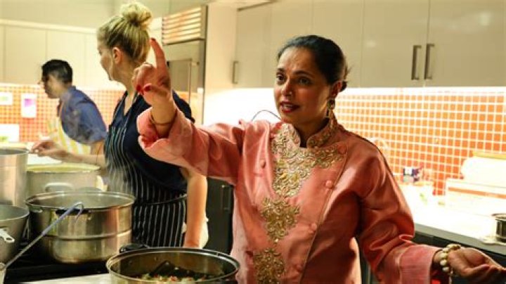 How many kids does the chef Maneet have?