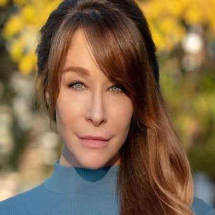 Is ABC Soap Opera Actress, Jamie Luner Dating or Single?