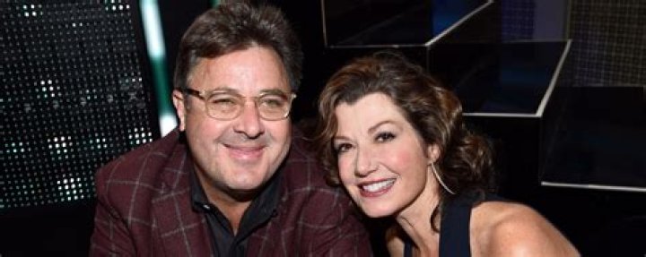 Meet Janis Oliver, Vince Gill's Ex-wife Who is a Singer
