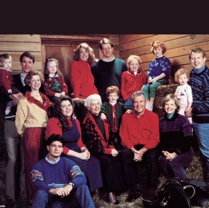 Pat Robertson Children: Tim, Elizabeth, Gordon, and Anne Robertson