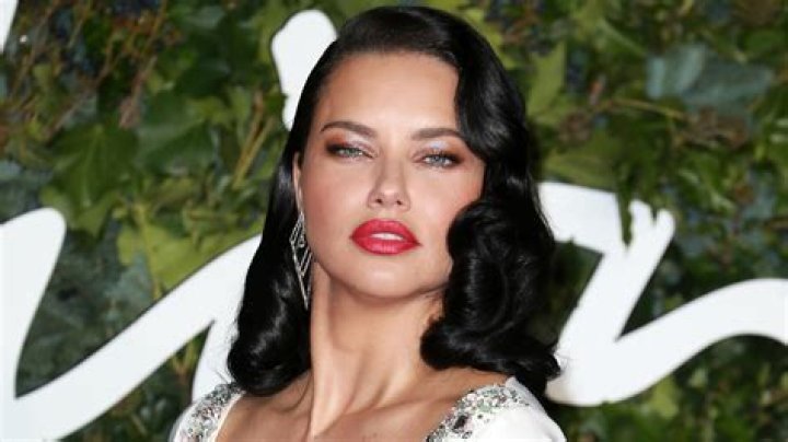The Stunning Transformation Of Young Adriana Lima
