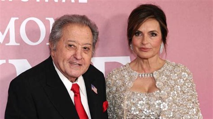 Who is Adalia Roses biological father?